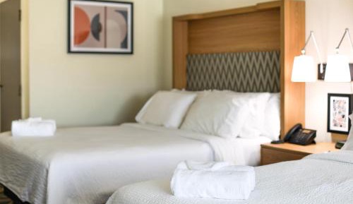 Standard Room with Two Queen Beds