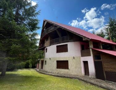 Eight-Bedroom House