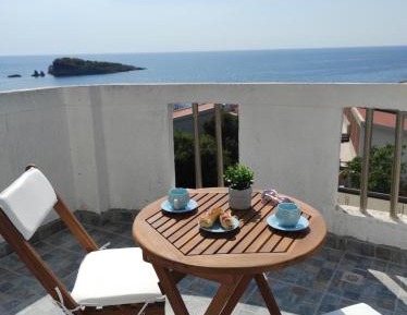 Studio with Balcony