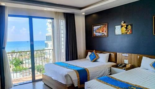 Quadruple Room with Sea View