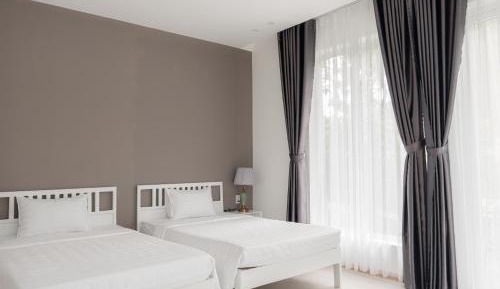 Twin Room with Balcony