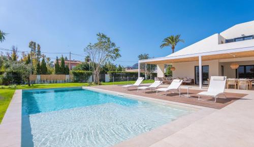 Five-Bedroom Villa