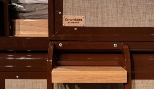 Double bed in a private capsule (2pax) - Lower Level