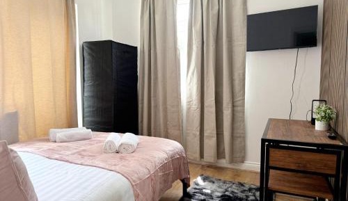Double Room with Shared Bathroom
