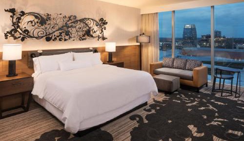 Deluxe King Room - High Floor