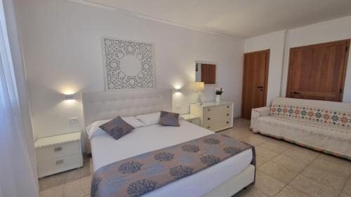 Studio Apartment with Sea View