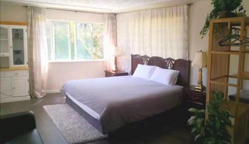 Double Room with Shared Toilet