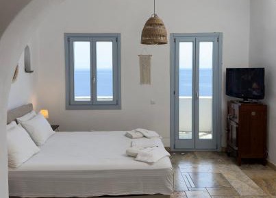 Studio with Sea View