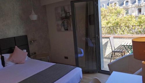 Superior Double Room with Balcony