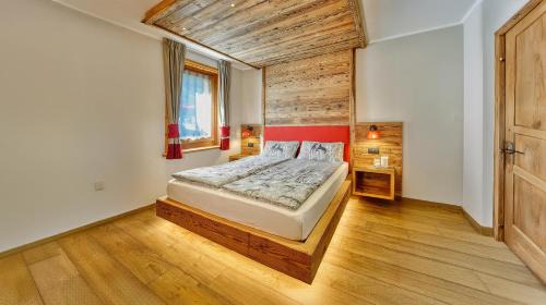 Three-Bedroom Premium Apartment