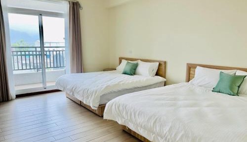 Queen Room with Two Queen Beds