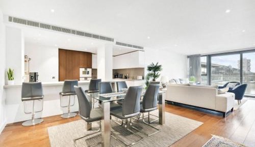 Apartment with View and Balcony
