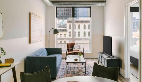 One-Bedroom Apartment with Queen Bed