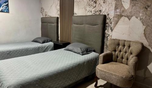 Standard Twin Room with Shared Bathroom
