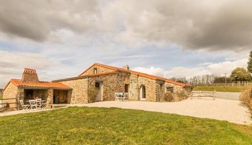 Holiday Home (6 Adults)