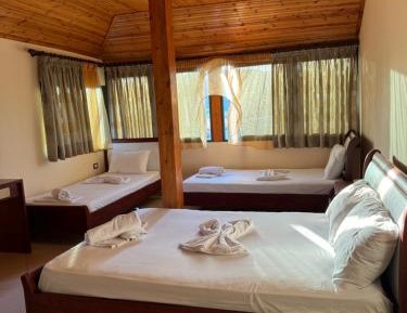 Quadruple Room with Bathroom