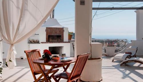 Queen Suite with Sea View