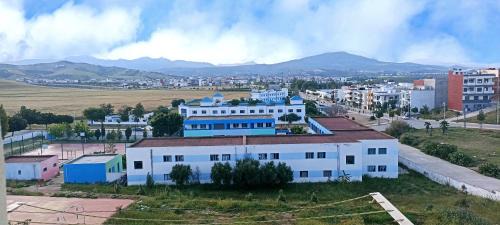 Two-Bedroom Apartment with Mountain View