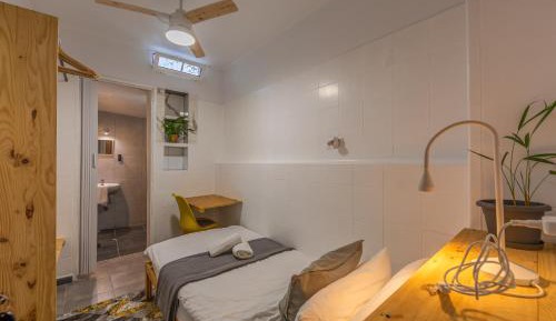 Single Room with Private Bathroom