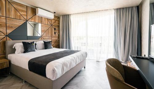 Deluxe Double Room with Balcony