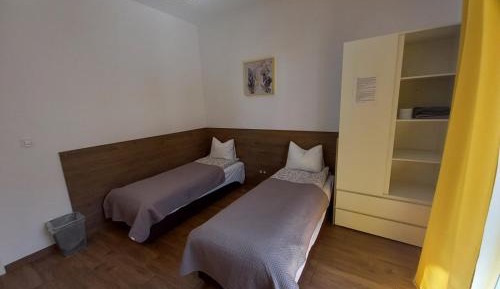 Large Twin Room