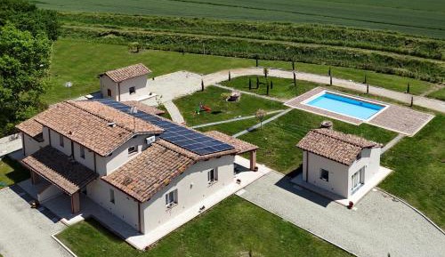 Three-Bedroom Holiday Home 