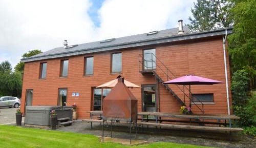 Ten-Bedroom Holiday Home