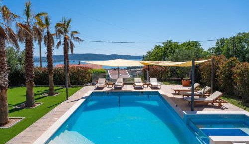 Villa with Sea View