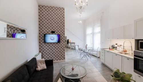 Apartment with City View