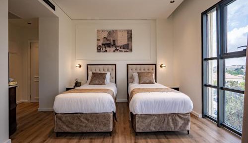 Premium Twin Room