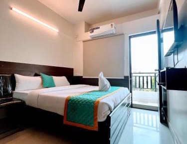 Deluxe Double Room with Balcony