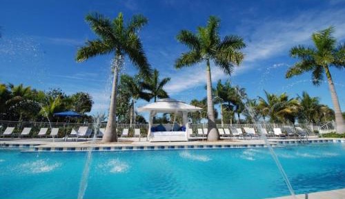 Three-Bedroom Premium Apartment with Balcony