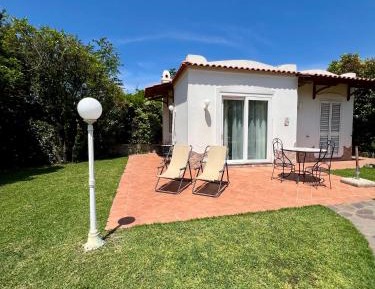 Villa with Garden View