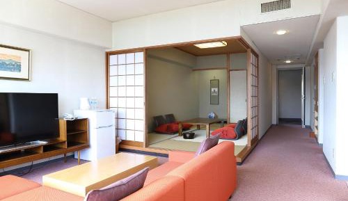 Superior Japanese-Western-Style-Room 60 square yards & Living Room (Top Floor) - Indoor Bath - Non-Smoking