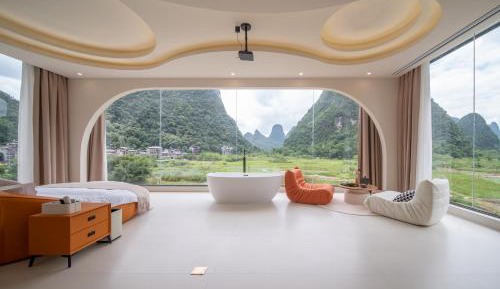 Suite with Mountain View