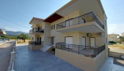 One-Bedroom Apartment - Sea Side