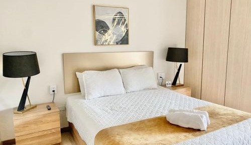 Two-Bedroom Deluxe Apartment with Balcony