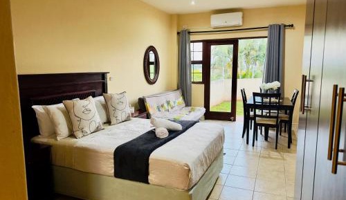 Studio Apartment with Balcony