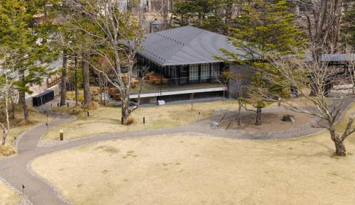 Riverside Garden View, Guest room, 1 King, Balcony