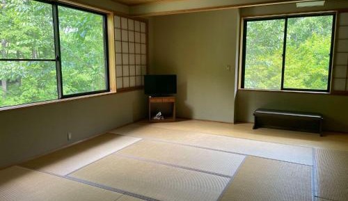 Quadruple Room with Private Bathroom