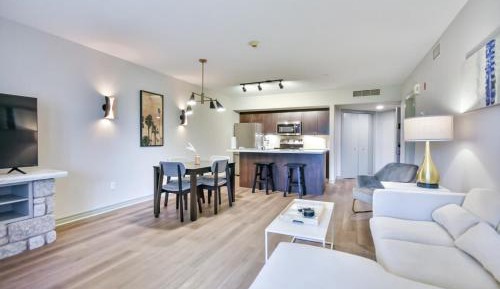 One-Bedroom Apartment with Balcony