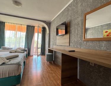 Triple Room with Balcony