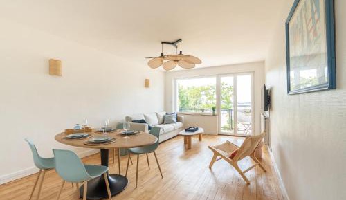 Two-Bedroom Apartment with Sea View