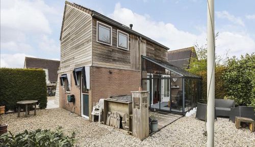 Three-Bedroom Holiday Home 