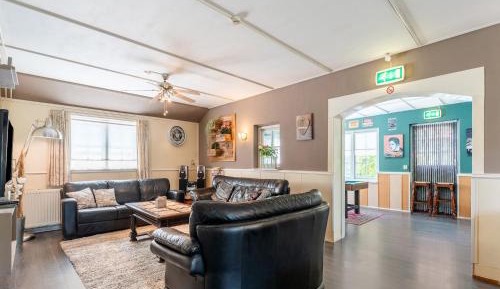 Three-Bedroom Holiday Home 