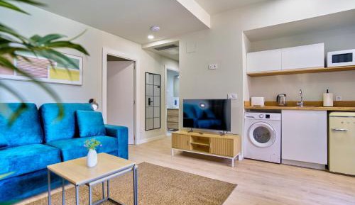 One-Bedroom Deluxe Apartment