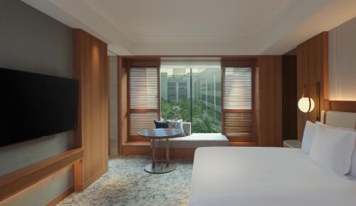 Junior King Suite