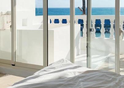 Deluxe Double Room with Balcony and Sea View
