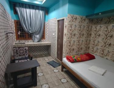 Budget Single Room