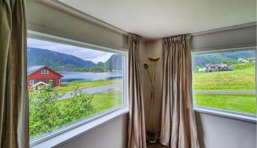 Four-Bedroom Holiday Home